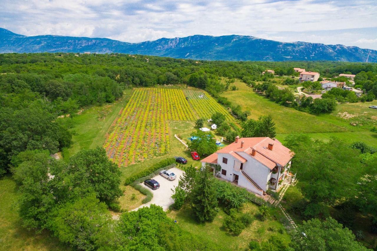 Apartments Valoda Nedeščina Exteriör bild